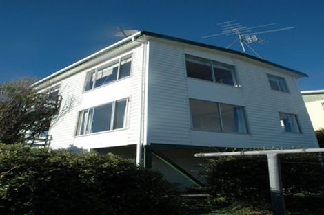 Photo of property in 2 Overtoun Terrace, Hataitai, Wellington, 6021