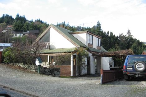 Photo of property in 25c Williams Street, Sunshine Bay, Queenstown, 9300