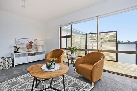 Photo of property in 27 York Avenue, Tamatea, Napier, 4112