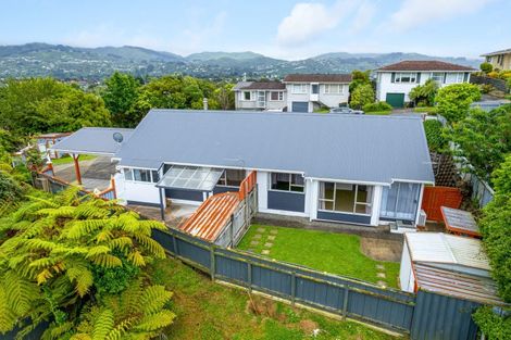 Photo of property in 4 Summit Road, Fairfield, Lower Hutt, 5011