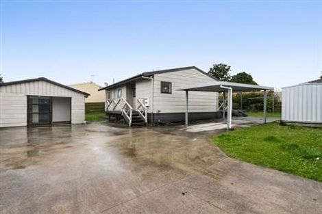 Photo of property in 2/9 Maplesden Drive, Clendon Park, Auckland, 2103