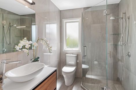 Photo of property in 5 Grangewood Lane, Burnside, Christchurch, 8053