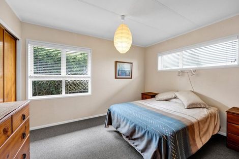 Photo of property in 30 Truby King Street, Merrilands, New Plymouth, 4312