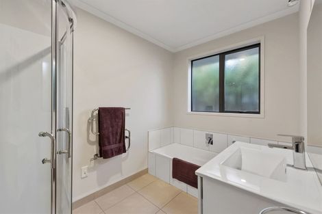 Photo of property in 8 Ashbourne Lane, Dinsdale, Hamilton, 3204