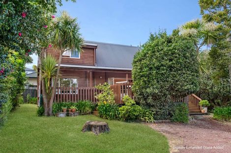 Photo of property in 64 Seabrook Avenue, New Lynn, Auckland, 0600