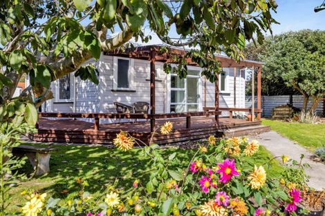 Photo of property in 51 Dixon Avenue, Hawera, 4610