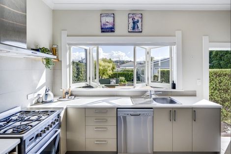 Photo of property in 67 Kennedy Road, Napier South, Napier, 4110