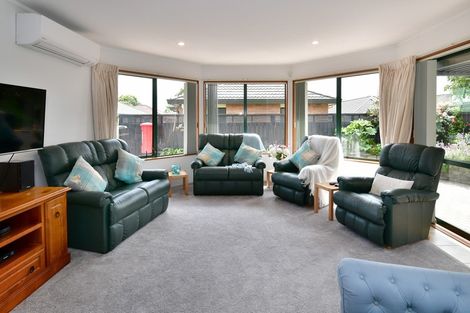 Photo of property in 24 Red Hibiscus Road, Stanmore Bay, Whangaparaoa, 0932