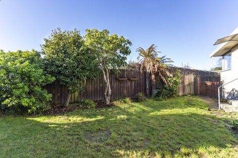 Photo of property in 1/6a Chipping Lane, Redwood, Christchurch, 8051