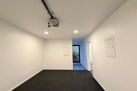 Photo of property in 30c Russell Road, Manurewa, Auckland, 2102