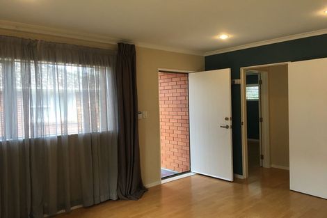 Photo of property in 22 Lynden Avenue, Hillcrest, Auckland, 0627