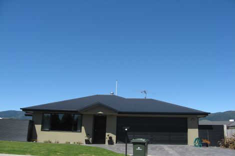 Photo of property in 40 Allport Place, Stoke, Nelson, 7011