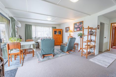 Photo of property in 8 Moorhouse Street, Waimate, 7924
