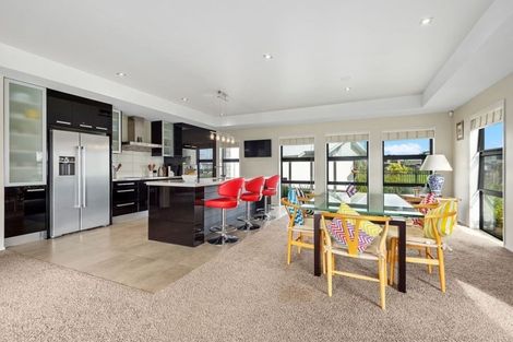 Photo of property in 8 Erin Jane Place, One Tree Point, 0118