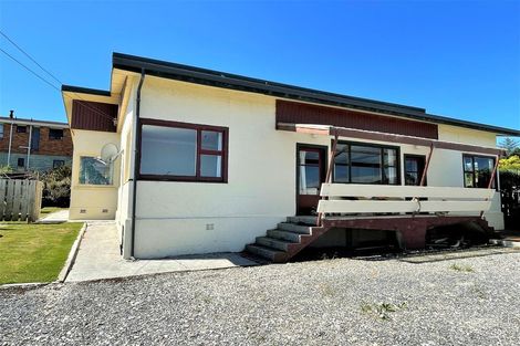 Photo of property in 18 Barnego Road, Balclutha, 9230