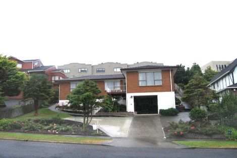 Photo of property in 51 Chelsea View Drive, Chatswood, Auckland, 0626