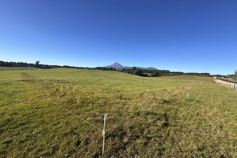 Photo of property in 869 Carrington Road, Hurworth, New Plymouth, 4371