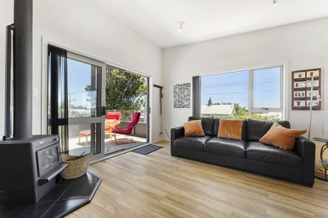 Photo of property in 68 Clemow Road, Fitzroy, New Plymouth, 4312