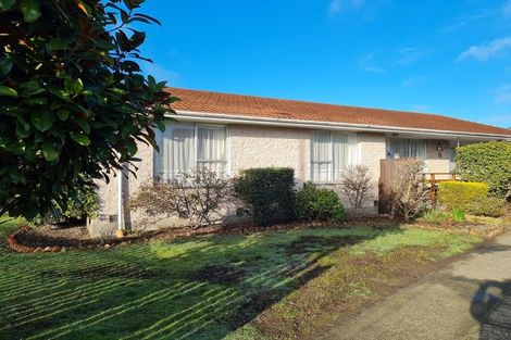 Photo of property in 18 Medina Crescent, Parklands, Christchurch, 8083
