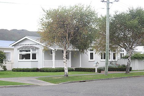 Photo of property in 22 Trinity Avenue, Epuni, Lower Hutt, 5011