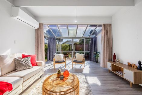 Photo of property in 2/39 Rathgar Road, Henderson, Auckland, 0610