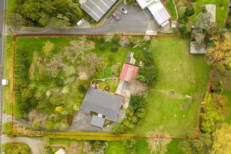 Photo of property in 257 Mazengarb Road, Paraparaumu, 5032
