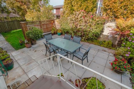 Photo of property in 1/22 The Boulevard, Sunnyhills, Auckland, 2010