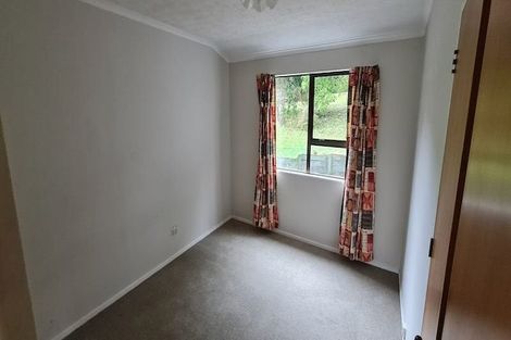 Photo of property in 6 Wingfield Place, Churton Park, Wellington, 6037