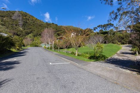 Photo of property in 19 Amelia Crescent, Waikawa, Picton, 7220