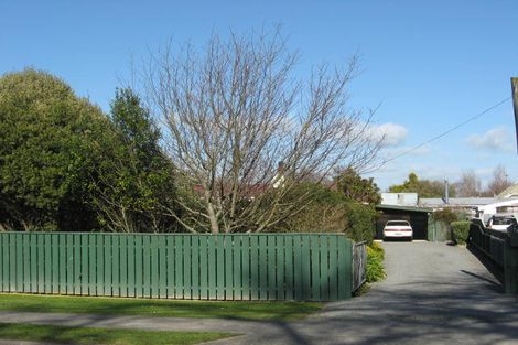 Photo of property in 16 Wood Street, Greytown, 5712