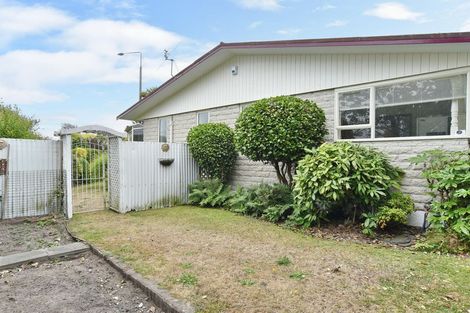 Photo of property in 2/513 Mairehau Road, Parklands, Christchurch, 8083