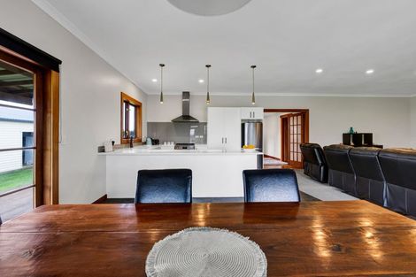 Photo of property in 206 Smart Road, Hillsborough, New Plymouth, 4372