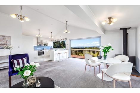 Photo of property in 312 Forest Hill Road, Waiatarua, Auckland, 0612