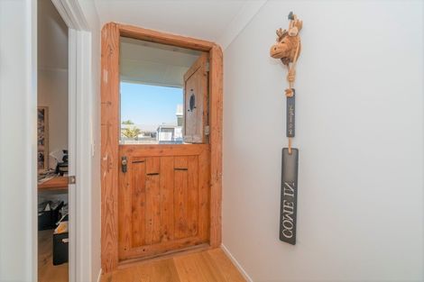 Photo of property in 130 Harbour Drive, Matarangi, Whitianga, 3592