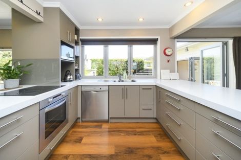 Photo of property in 10 Frimley Street, Awapuni, Palmerston North, 4412