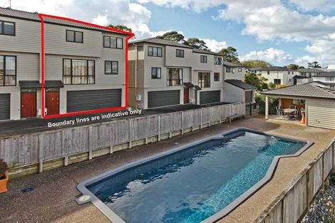 Photo of property in 40/22 Northcross Drive, Oteha, Auckland, 0632