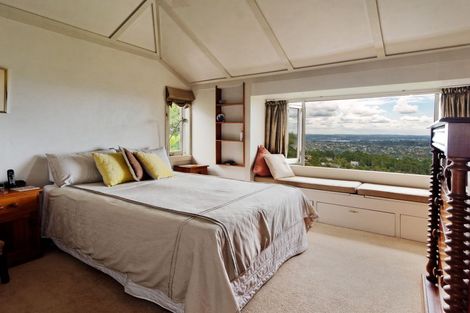 Photo of property in 10 Kohu Road, Titirangi, Auckland, 0604