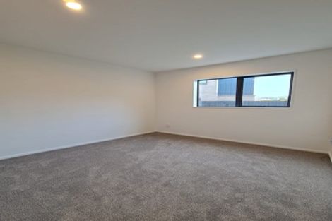 Photo of property in 14a Kotahitanga Street, Papakura, 2110