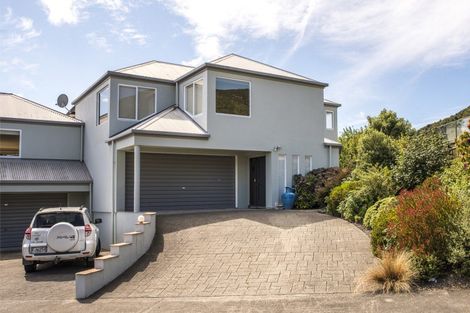 Photo of property in 1 Matai Place, Waikawa, Picton, 7220