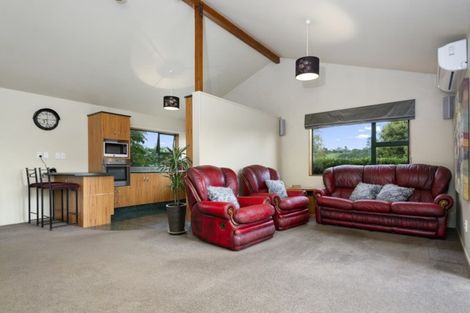 Photo of property in 17 Vanderbilt Place, Welcome Bay, Tauranga, 3112