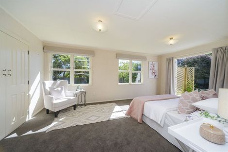 Photo of property in 25 Wincanton Place, Awapuni, Palmerston North, 4412