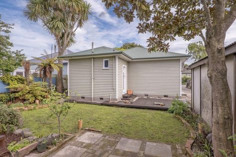 Photo of property in 9 Reeves Road, Opawa, Christchurch, 8023