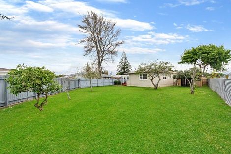 Photo of property in 16 Bettina Place, Manurewa, Auckland, 2102