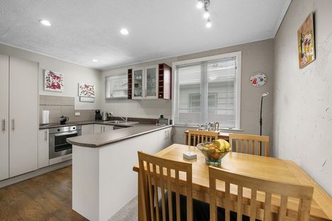 Photo of property in 7 Kowhai Avenue, Ebdentown, Upper Hutt, 5018