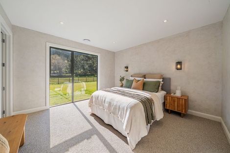 Photo of property in 405a Paekakariki Hill Road, Paekakariki Hill, Porirua, 5381