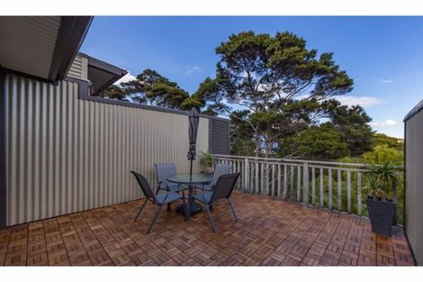 Photo of property in 1/206 Manuka Road, Bayview, Auckland, 0629