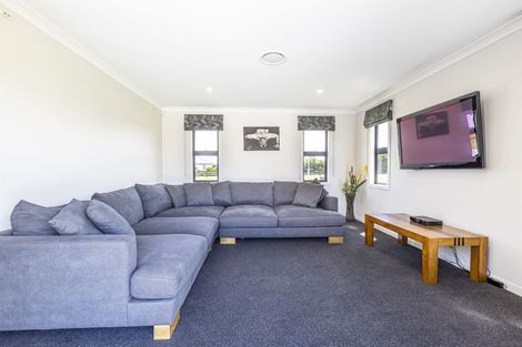 Photo of property in 7 Hartwell Drive, Kelvin Grove, Palmerston North, 4470