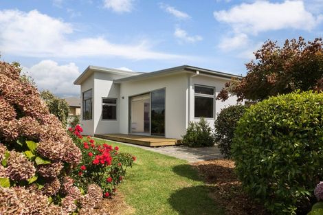 Photo of property in 37 Uretara Drive, Katikati, 3129