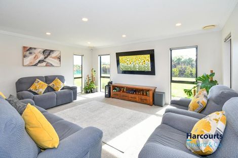 Photo of property in 1217 Glenbrook Road, Glenbrook, Waiuku, 2681
