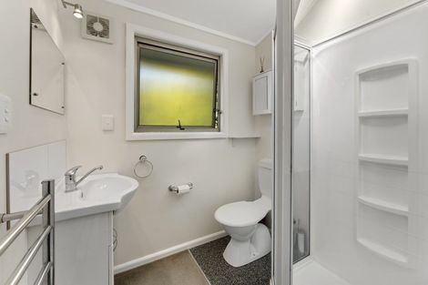 Photo of property in 13 Kenilworth Grove, Silverstream, Upper Hutt, 5019